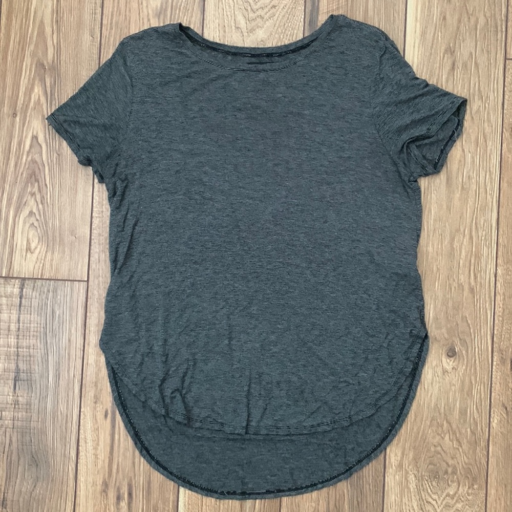Striped high-low hem tee
